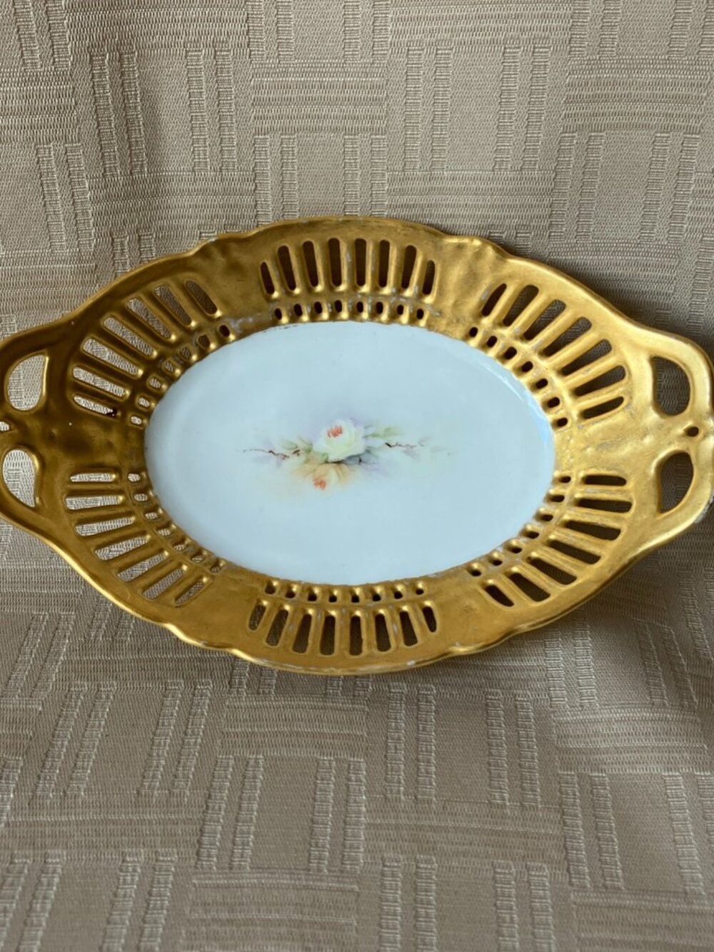 Antique Prussian Bavarian Reticulated Pierced Handle Serving Bowl Gilt Rose 6.5"